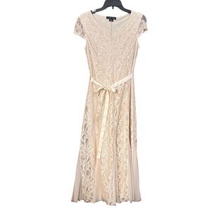 Elegant Cream Lace Maxi Dress